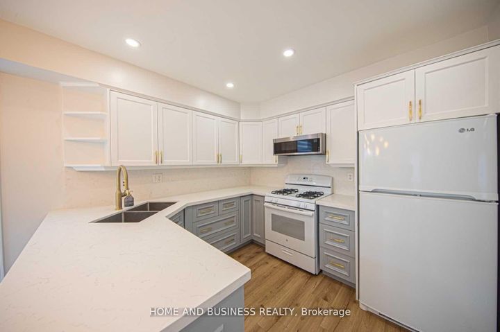 Photo 4 at 5013 Kempling Lane, Orchard, Burlington