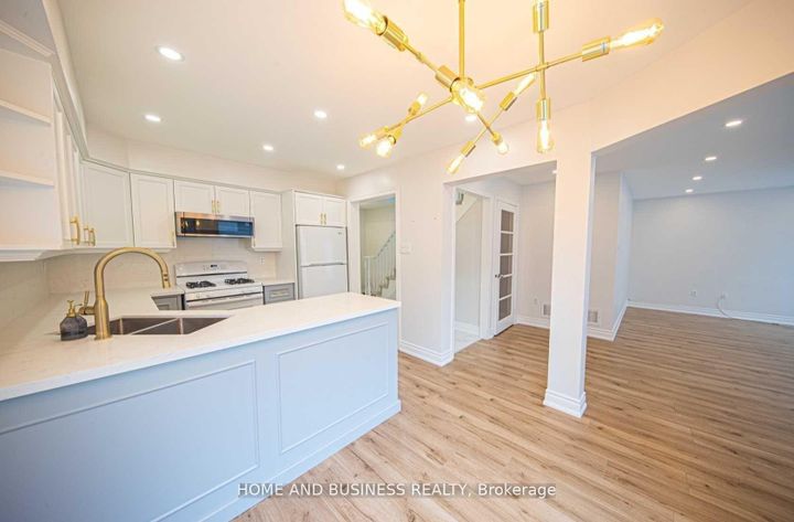 Photo 6 at 5013 Kempling Lane, Orchard, Burlington