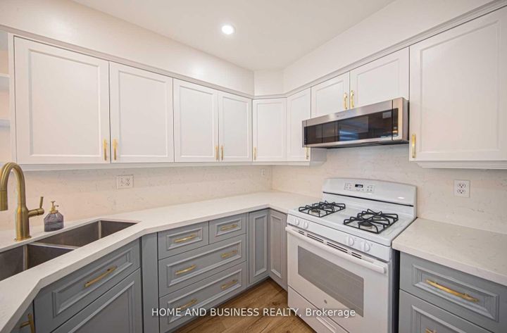 Photo 7 at 5013 Kempling Lane, Orchard, Burlington
