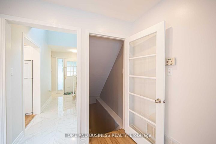 Photo 12 at 5013 Kempling Lane, Orchard, Burlington