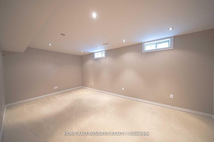 Photo 14 at 5013 Kempling Lane, Orchard, Burlington