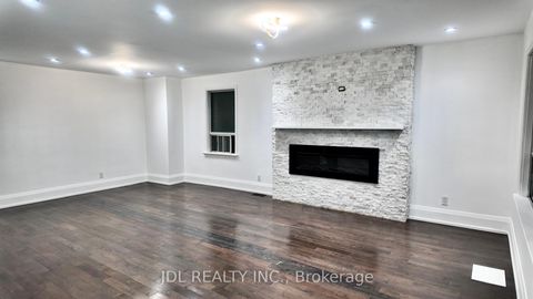 Photo 2 at 132 Edgecroft Road, Queensway, Toronto
