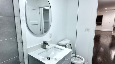 Photo 14 at 132 Edgecroft Road, Queensway, Toronto