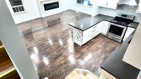 Photo 16 at 132 Edgecroft Road, Queensway, Toronto