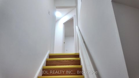 Photo 17 at 132 Edgecroft Road, Queensway, Toronto