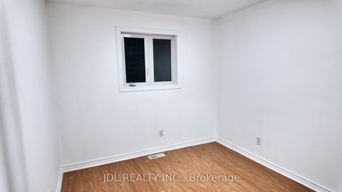 Photo 22 at 132 Edgecroft Road, Queensway, Toronto