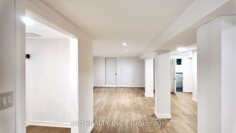 Photo 33 at 132 Edgecroft Road, Queensway, Toronto