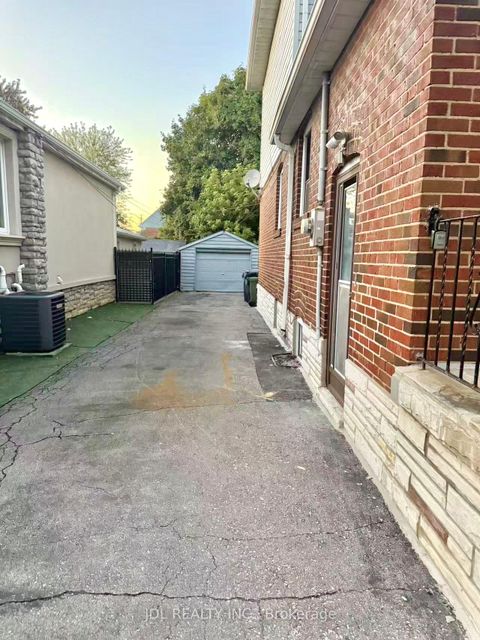 Photo 35 at 132 Edgecroft Road, Queensway, Toronto