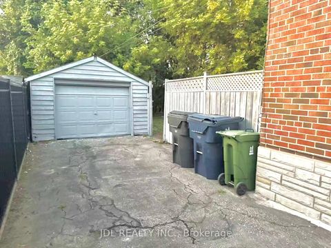 Photo 36 at 132 Edgecroft Road, Queensway, Toronto