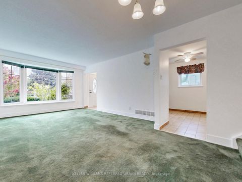 Photo 4 at 70 Crossbow Crescent, Pleasant View, Toronto