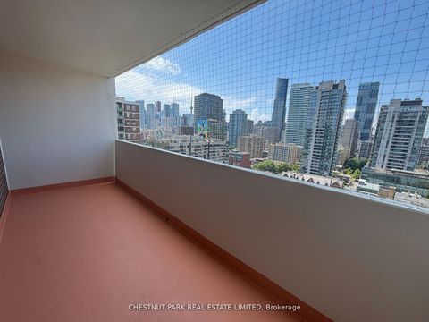 Photo 2 at 2105 - 40 Homewood Avenue, South St. James Town, Toronto