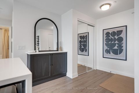Photo 2 at 404 - 681 Yonge Street, Painswick South, Barrie