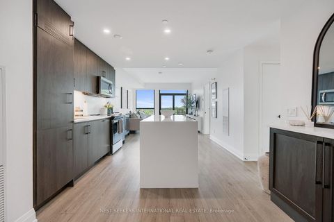 Photo 3 at 404 - 681 Yonge Street, Painswick South, Barrie