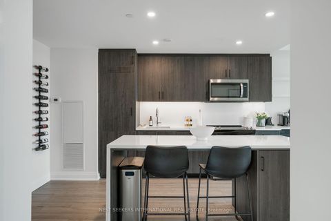 Photo 4 at 404 - 681 Yonge Street, Painswick South, Barrie