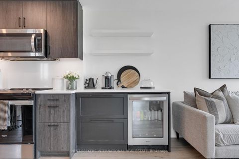 Photo 10 at 404 - 681 Yonge Street, Painswick South, Barrie