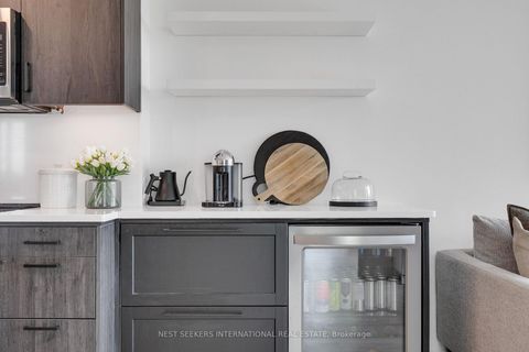 Photo 11 at 404 - 681 Yonge Street, Painswick South, Barrie
