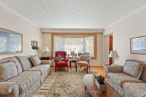 Photo 5 at 46 Jarwick Drive, Woburn, Toronto