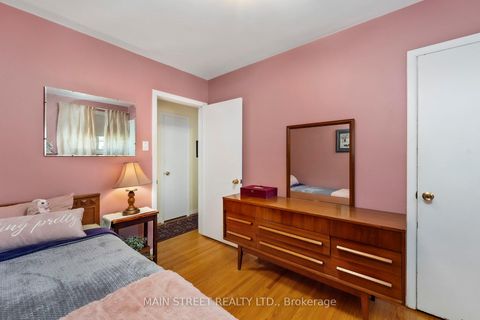 Photo 8 at 46 Jarwick Drive, Woburn, Toronto