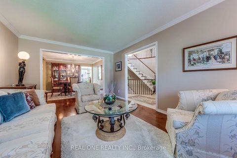 Photo 9 at 2082 Laurelwood Drive, WC Wedgewood Creek, Oakville