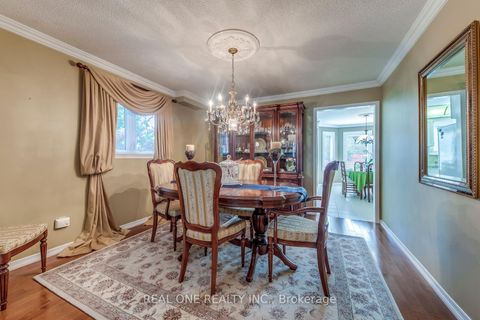 Photo 10 at 2082 Laurelwood Drive, WC Wedgewood Creek, Oakville