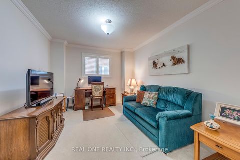 Photo 23 at 2082 Laurelwood Drive, WC Wedgewood Creek, Oakville