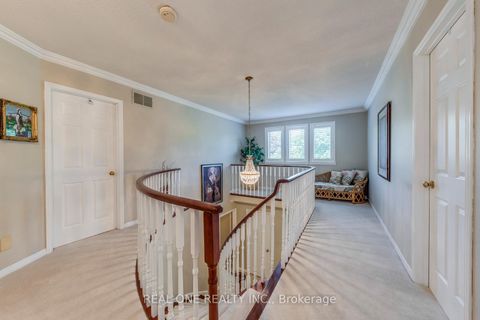Photo 27 at 2082 Laurelwood Drive, WC Wedgewood Creek, Oakville