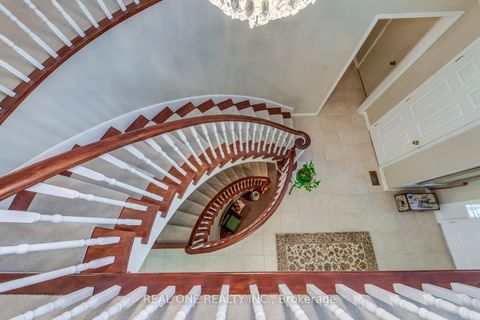 Photo 28 at 2082 Laurelwood Drive, WC Wedgewood Creek, Oakville