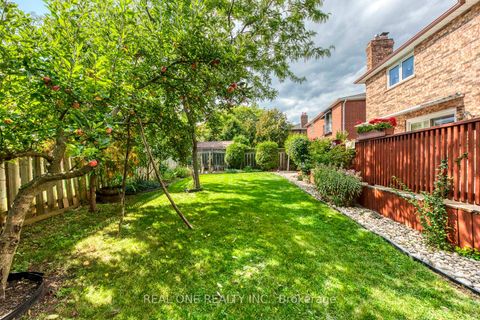 Photo 48 at 2082 Laurelwood Drive, WC Wedgewood Creek, Oakville