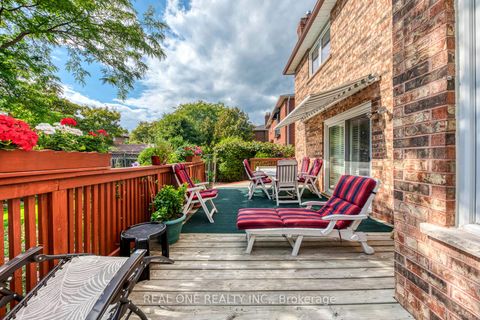 Photo 49 at 2082 Laurelwood Drive, WC Wedgewood Creek, Oakville