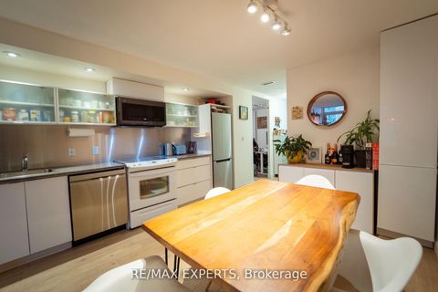 Photo 4 at 1223 - 4K Spadina Avenue, Waterfront Communities C1, Toronto