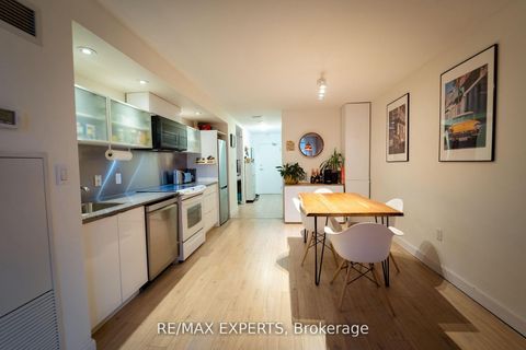 Photo 5 at 1223 - 4K Spadina Avenue, Waterfront Communities C1, Toronto