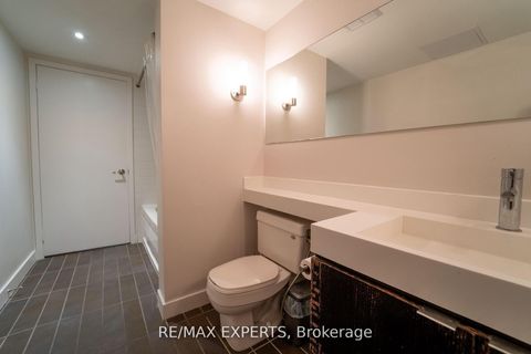 Photo 13 at 1223 - 4K Spadina Avenue, Waterfront Communities C1, Toronto