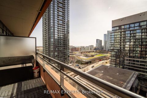 Photo 15 at 1223 - 4K Spadina Avenue, Waterfront Communities C1, Toronto