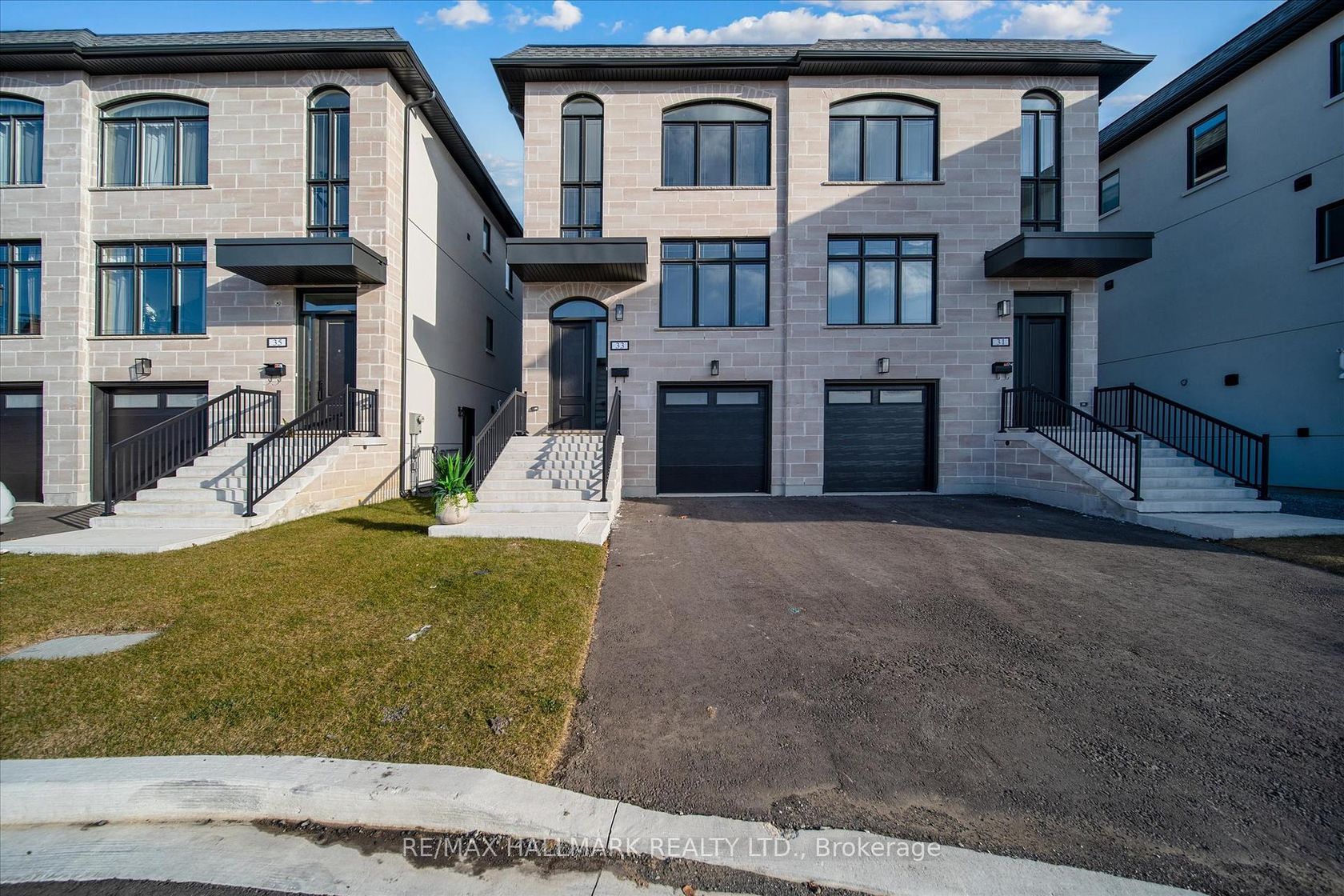 31 St.Gaspar's Court, Humber Summit, Toronto 