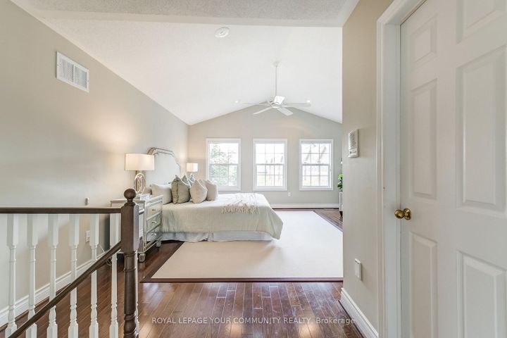 Photo 20 at 15 - 8038 Yonge Street, Uplands, Vaughan