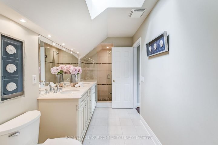 Photo 23 at 15 - 8038 Yonge Street, Uplands, Vaughan