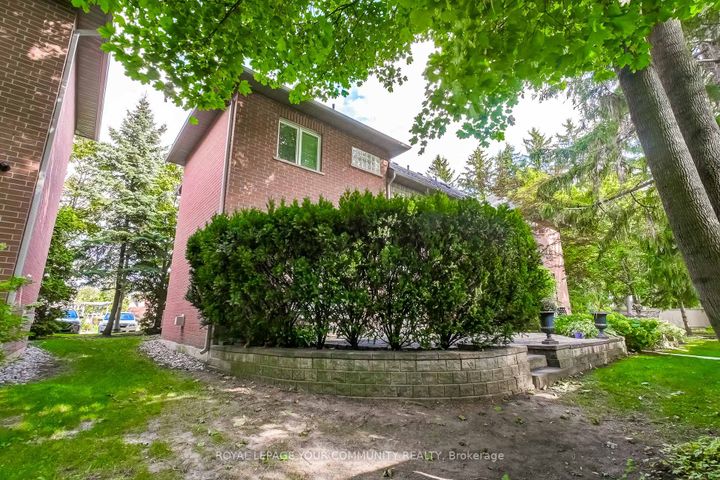 Photo 34 at 15 - 8038 Yonge Street, Uplands, Vaughan
