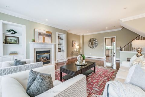 Photo 9 at 15 - 8038 Yonge Street, Uplands, Vaughan