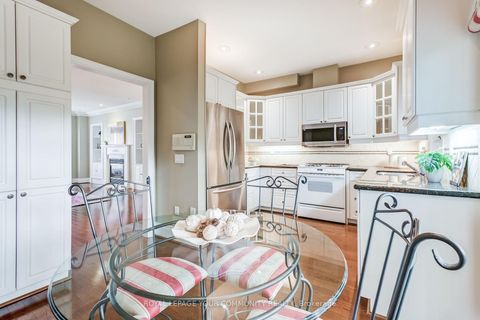 Photo 13 at 15 - 8038 Yonge Street, Uplands, Vaughan