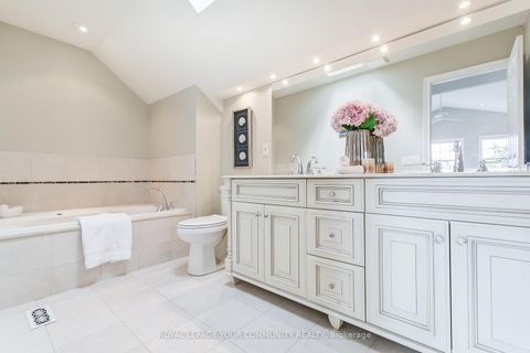 Photo 22 at 15 - 8038 Yonge Street, Uplands, Vaughan