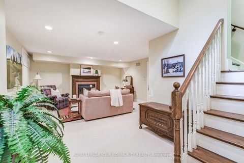 Photo 27 at 15 - 8038 Yonge Street, Uplands, Vaughan