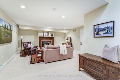 Photo 28 at 15 - 8038 Yonge Street, Uplands, Vaughan
