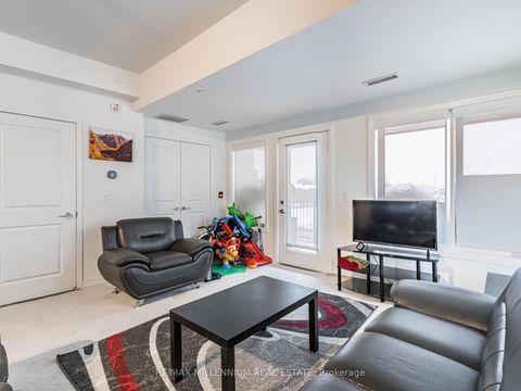 Photo 11 at 116 - 155 Downsview Park Boulevard, CFB, Toronto