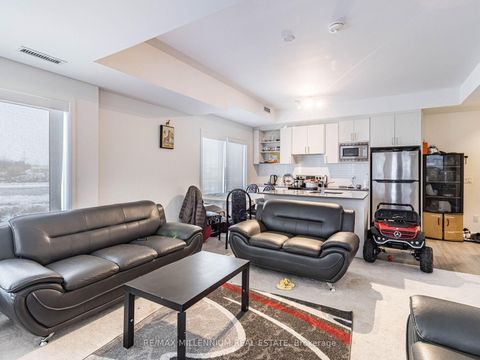 Photo 12 at 116 - 155 Downsview Park Boulevard, CFB, Toronto