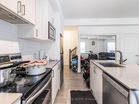 Photo 15 at 116 - 155 Downsview Park Boulevard, CFB, Toronto