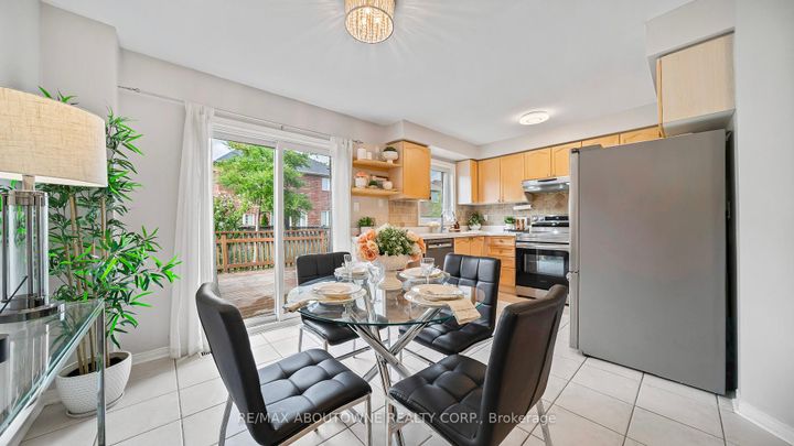 Photo 13 at 3153 Baron Drive, Churchill Meadows, Mississauga