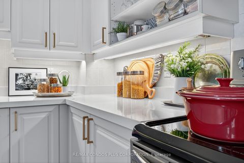 Photo 10 at 317 - 7373 MARTIN GROVE Road, Vaughan Grove, Vaughan