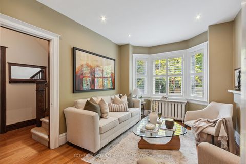 Photo 11 at 52 Nina Street, Casa Loma, Toronto Photo 11 at 52 Nina Street, Casa Loma, Toronto