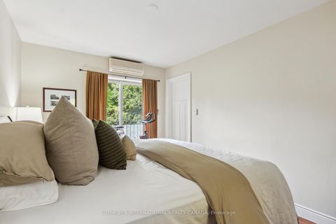 Photo 21 at 52 Nina Street, Casa Loma, Toronto Photo 21 at 52 Nina Street, Casa Loma, Toronto