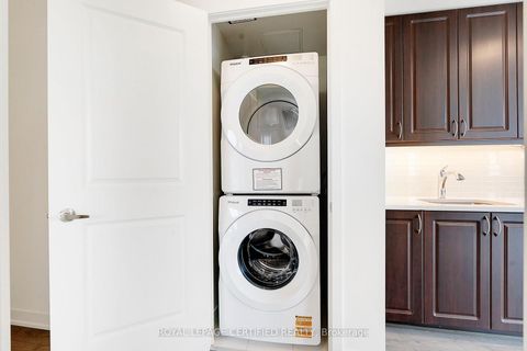 Photo 7 at 2108 - 38 Annie Craig Drive S, Mimico, Toronto